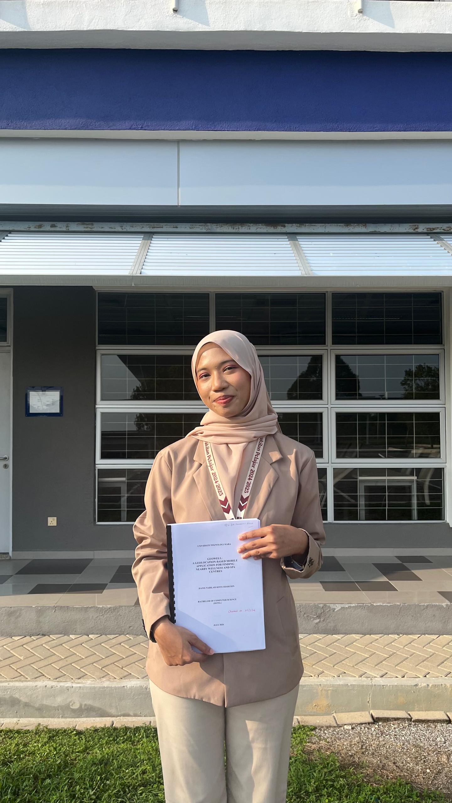 Hanis Nabilah — photo 1